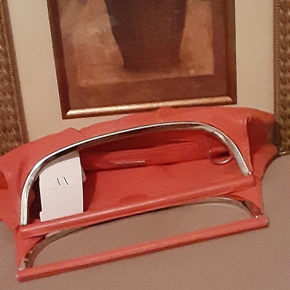 Designer Handbag - Picture 5 of 7